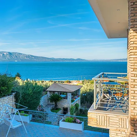 Thea 1 Hour And 50 Minutes To Athens Airport Holiday home Arkitsa