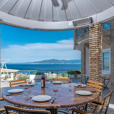 Holiday home Thea 1 Hour And 50 Minutes To Athens Airport *