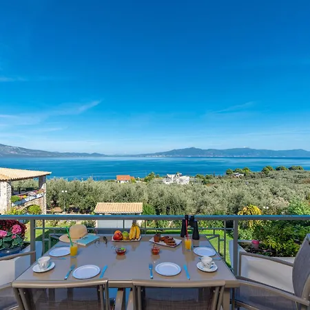 Thea 1 Hour And 50 Minutes To Athens Airport * Arkitsa